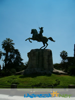clicka per ingrandire la fotografia: Monumento a Garibaldi