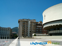 clicka per ingrandire la fotografia: Dettaglio della cattedrale di Cristo Re