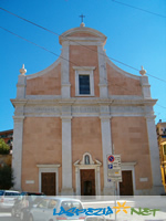 clicka per ingrandire la fotografia: Lerici: la chiesa